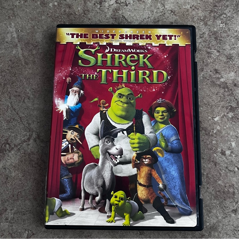 Shrek the Third (DVD)

Pre owned dvd